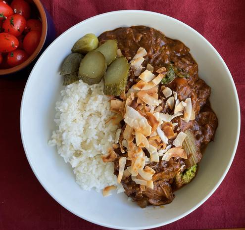 Beef Curry Rice, Roasted Coconuts Topping