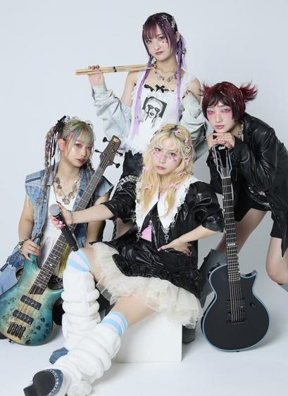 花冷え。初のアーティストブック発売決定 - News - OTOTOY