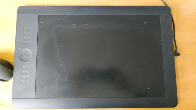 Ma tablette graphique Wacom Intuos 5 touch L .