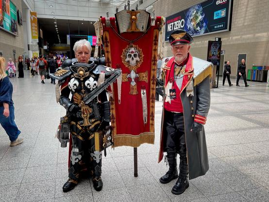 Excellent Warhammer 40k cosplay