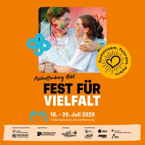 Sharepic des Fest für Vielfalt - ein Foto zweier sich anschauender und umarmender, farbverschmierter Menschen, darunter der modifizierte Name des Fest "Aschaffenburg steht FEST FÜR VIELFALT". Darunter Datum, Veranstaltungsort, weitere Infos und Verzierungen.