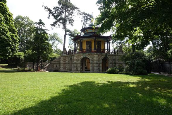 Pavillon chinois de la fin du 18e siècle à L'Isle-Adam
