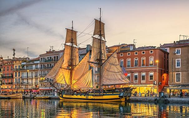 La Grace (ship, 2010) moored at the embankment "Quai Général Durand" during the event "Escale à Sète 2022".