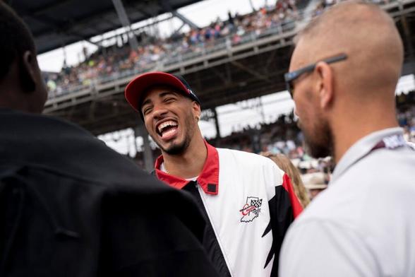 ‘Pacers and racers’: Indianapolis’ stage is set for 2 Sunday sports spectacles
