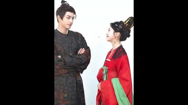 ¿Quién no ama esta pareja? 💖 #GloriaJuvenil #YouthfulGlory #韶华若锦 #SongWeiLong #BaoShangEn #shorts