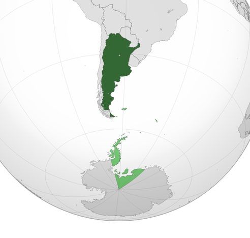 Imagen del globo terráqueo con el territorio real argentino en verde oscuro y el imaginario en verde claro.
(Wikipedia)