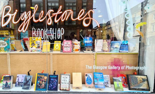 The front window of a Glasgow bookshop.