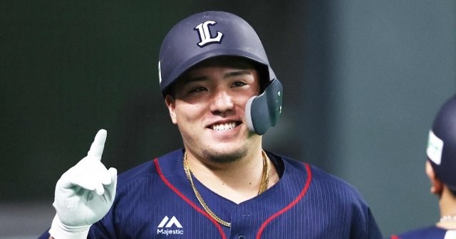 巨人“じつは山川穂高のトレード獲得”を狙っていた…「なぜ消えた？」元編成・岡崎郁が明かす巨人FA戦略の10年前…糸井嘉男をめぐる“阪神との争奪戦” - ドラフト会議 | プロ野球 - Number Web