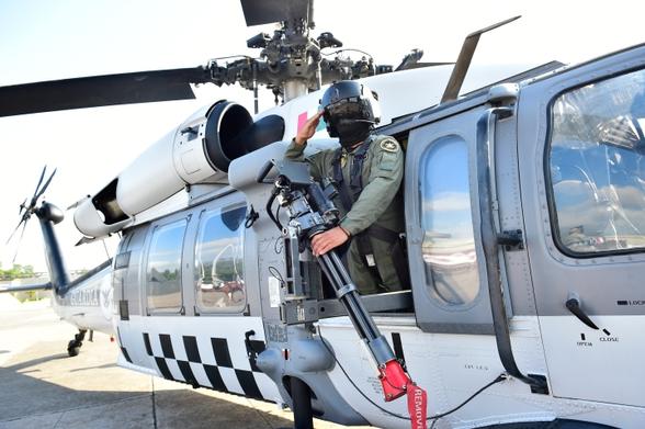 Helicóptero - Efectivos de la Guardia Nacional