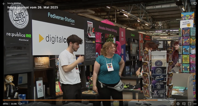 Der Stand von Digital-Courage, mit ihrer "Fediverse-Station"