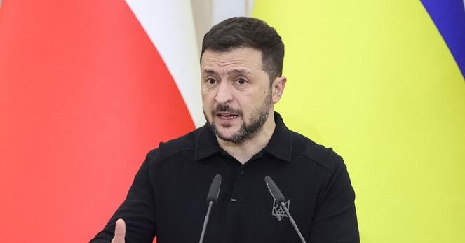 ゼレンスキー氏、ロシア「影の船団」排除呼びかけ　環境災害懸念も表明 | ロイター