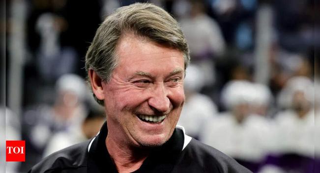 Wayne Gretzky humbly denies being the GOAT, praises today’s NHL stars and evolving game | NHL News