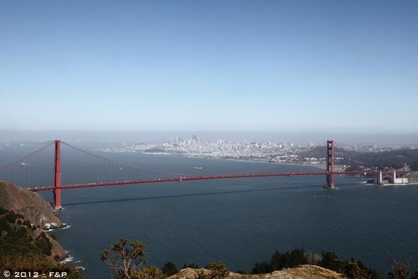 Golden Gate Bridge with #SanFrancisco in the background
