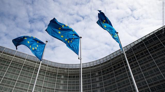 Symbolbild EU-Flaggen (Foto: dpa Bildfunk, picture alliance/dpa | Marcel Kusch)