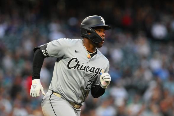 White Sox Release Oscar Colas