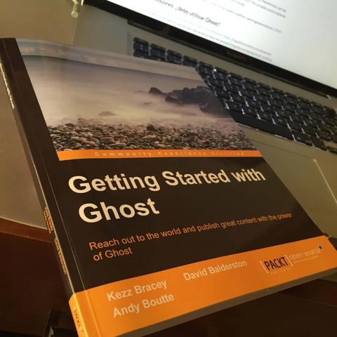 El libro sobre Ghost que se publicó en 2015.