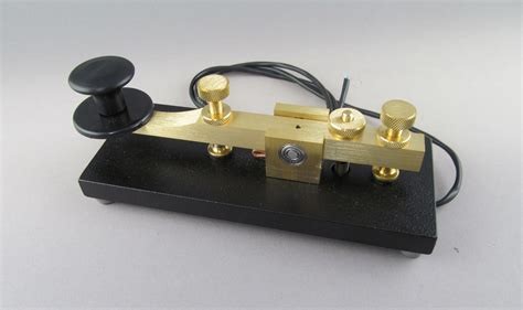 A KT1 straight CW key
