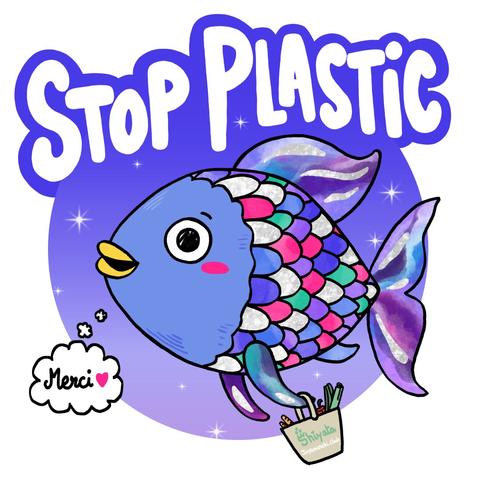 Dessin représentant le petit poisson Arc-en-Ciel, avec écrit "STOP PLASTIC". Arc-En-Ciel dit (dans une petite bulle de dialogue) : "Merci ♥". Il tient un petit totebag avec des légumes dedans.