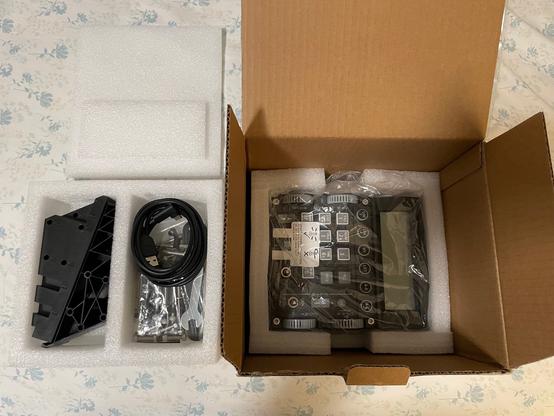 What to expect when receiving a Winwing ICP in the box.