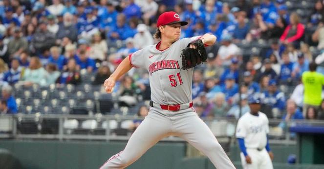 Brady Singer shuts down Royals bats in return to Kauffman Stadium