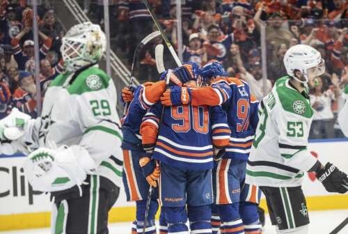 Corey Perry's power-play goal leads the Oilers to 4-1 win over the Stars