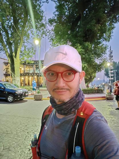 En meta a punto de salir a una carrera de 160 km