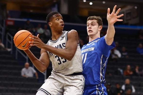 Why The San Antonio Spurs Should Not Trade The 14th Pick