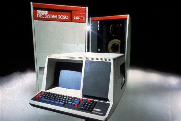 A PDP-10 model KS10 (DECSYSTEM 2020), TU45 tape drive and a VT52 decscope terminal