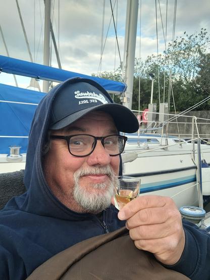 Skipper freut sich