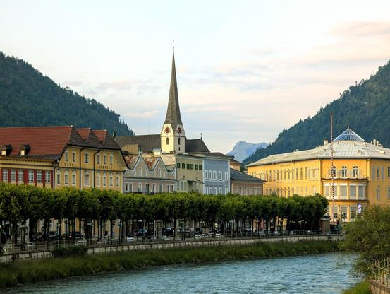 part of the esplanade alongside the river Traun, at Bad Ischl, Oberösterreich, Austria. Evening light. May 2025.