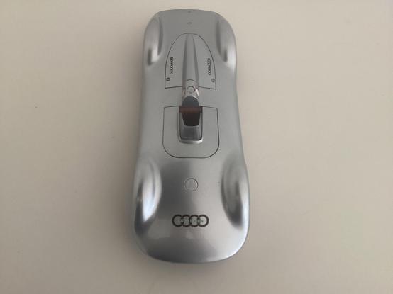 Silver Auto Union Typ C Stromlinie, Revell 1:18 model, frontal view from above