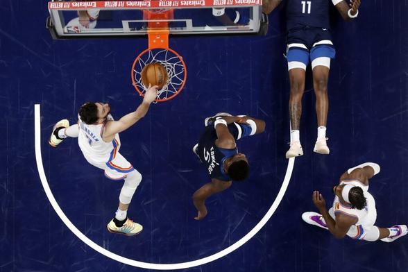 Game 3 rout sinks, but WCF healthier in rare close Game 4
