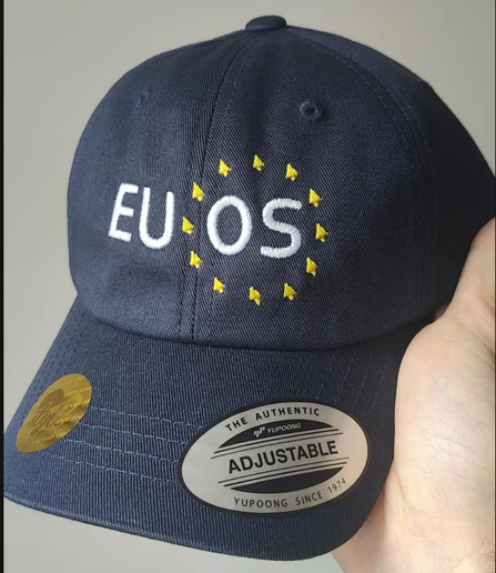 base cap with label EU OS