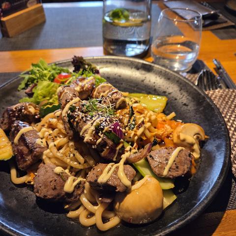 Ein Teller voll mit Udon Beef <3