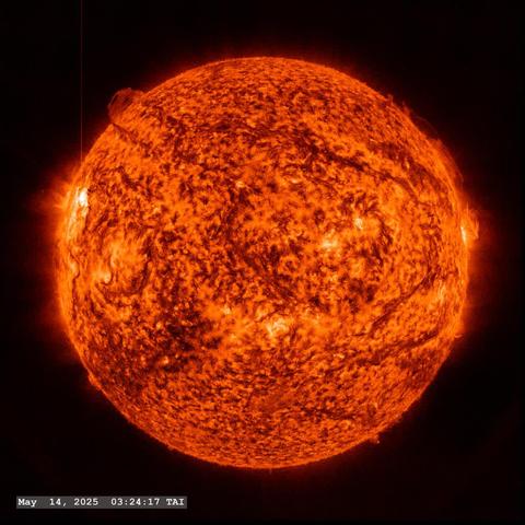 X2_7_and_more_flares_from_Active_Region_14087_-_May_14,_2025_(SVS5542_-_304A_PSF_stamped_000300).jpg