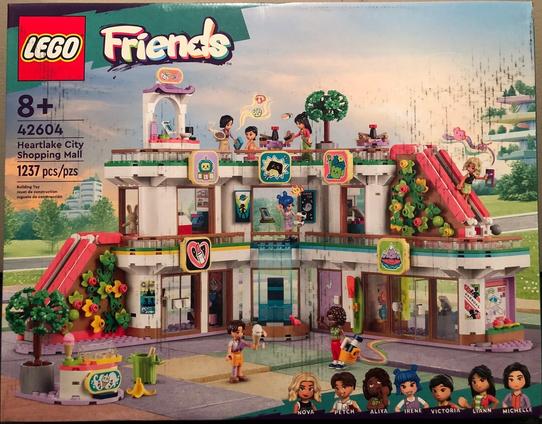 LEGO 42604 Heartlake City Shopping Mall - Box Front