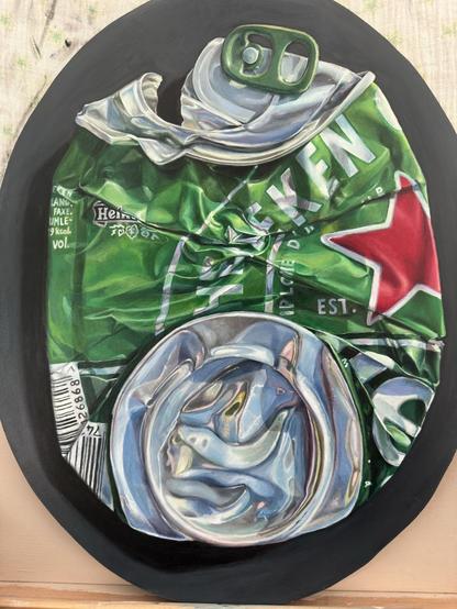 Oliemaleri af en fladmast øldåse. Ulakeret.