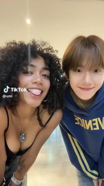 250531 umi TikTok Update with Baekhyun “let’s do it again :-) @ BAEKHYUN_official”