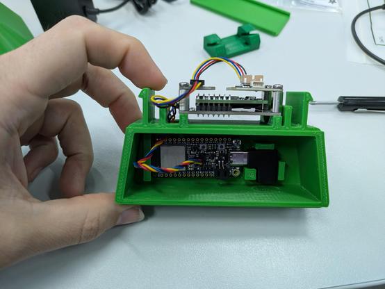 Electronics in a 3D printed green case