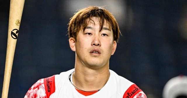 「小園海斗は“結婚”が大きかった」カープ“あのドラフト1位”は今「中村奨成なぜキャッチャーやめた？」二軍監督明かす「鈴木誠也に似た20歳がいる」 - プロ野球 - Number Web