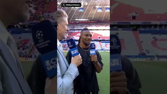 Bijan Robinson brought his Falcons jersey to the UCL Final in Munich 🔥 #football #championsleague