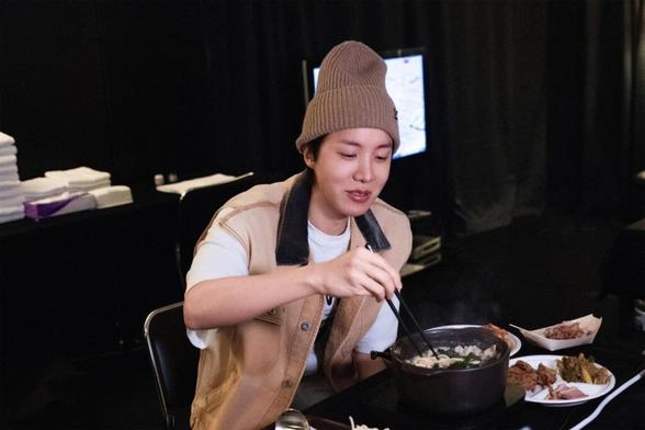 hope_to IG Broadcast Channel feat. Hobi - 010625