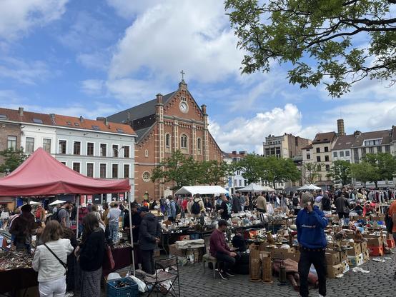 Marché aux puces du quartier Marolles