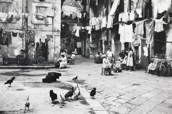 Scene di vita quotidiana alla Kalsa anni 50
