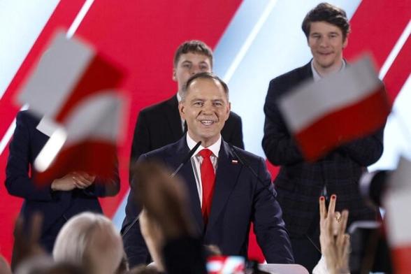 Karol Nawrocki lors de sa soirée électorale à Varsovie (Pologne) le 1er juin 2025. © Photo Wojtek Radwanski / AFP