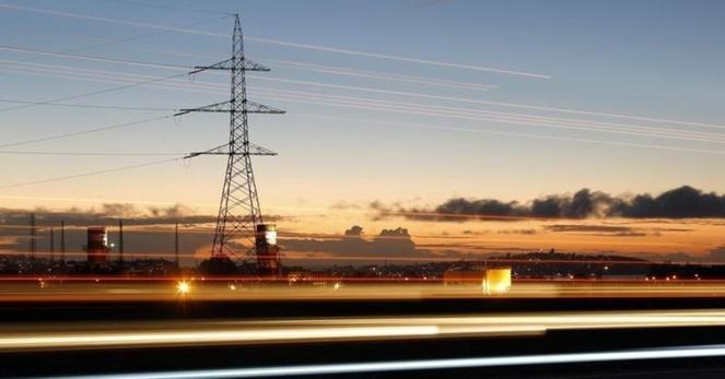 EXCLUSIVA-Exitosa licitación eléctrica en Chile asegura precios por debajo 60 dlr Mwh: ministro