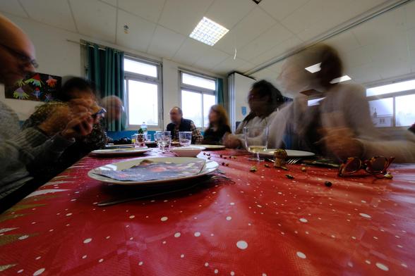 Photo flou du repas de noël