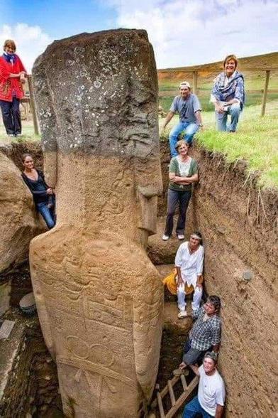 Rapanui (Easter Island) Moai