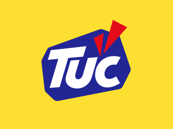 Die Kultmarke TUC zeigt sich im frischen Design, mit reduzierter Typo, klarerem Layout & mehr Fokus auf das ikonische Gelb.