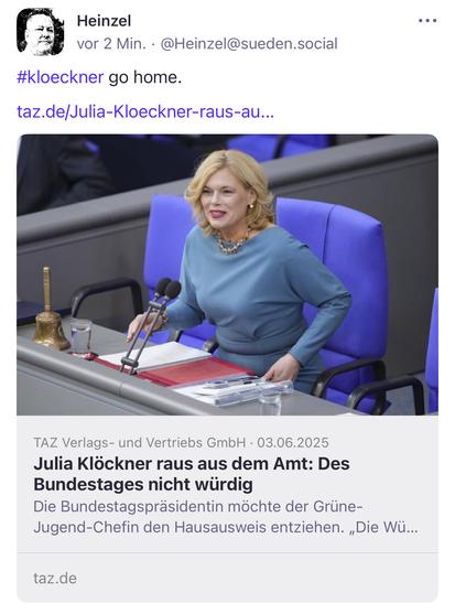 Selbstentlarvung:

Disziplin fängt bei einem selbst an – und wer im Glashaus sitzt, sollte nicht mit Steinen werfen. Wenn man es nicht kann …

Deutsch:
Das Bild zeigt eine sichtbar selbstsichere Julia Klöckner auf dem Präsidentinnenstuhl des Bundestages – Symbol der parlamentarischen Würde. Doch die Haltung verrät eher Inszenierung als Integrität. Der Versuch, politisch Andersdenkende auszugrenzen, offenbart weniger Führungsstärke als einen autoritären Reflex. Wer Moral einfordert, sollte sie selbst verkörpern. Hier kippt das Bild: von Repräsentation zu Selbstüberschätzung. Eine Szene politischer Selbstentlarvung in Echtzeit.

Englisch:
The image shows a visibly self-assured Julia Klöckner seated in the Bundestag President’s chair – a symbol of parliamentary dignity. Yet her posture reveals more staging than substance. The attempt to exclude political opponents signals not strength, but an authoritarian reflex. Those who demand moral conduct must embody it first. Here, the scene shifts: from representation to self-overestimation. A moment of political self-unmasking, captured live.
🖖